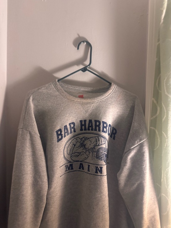Hanes Tops - Bar harbor print sweatshirt Hanes size large